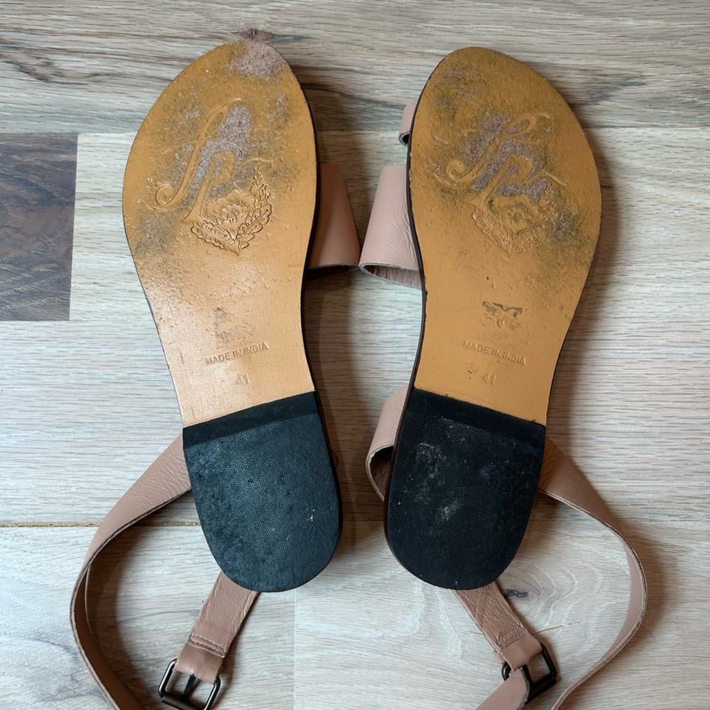 Free People Torrence Flat Sandal In Leather - Picture 5 of 6